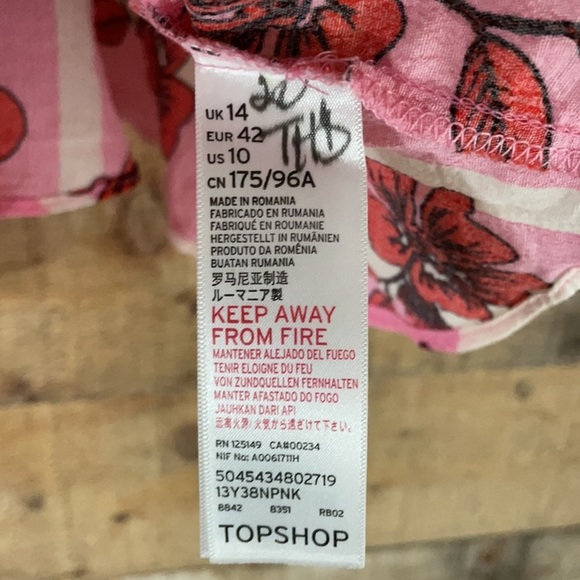 Topshop ruffle sleeveless crop top pink red floral pattern Size 10 - Picture 5 of 9